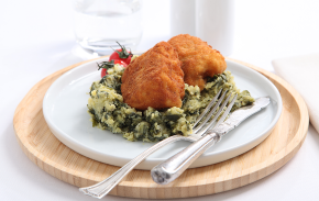 Cod breaded with crushed potatoes and kale